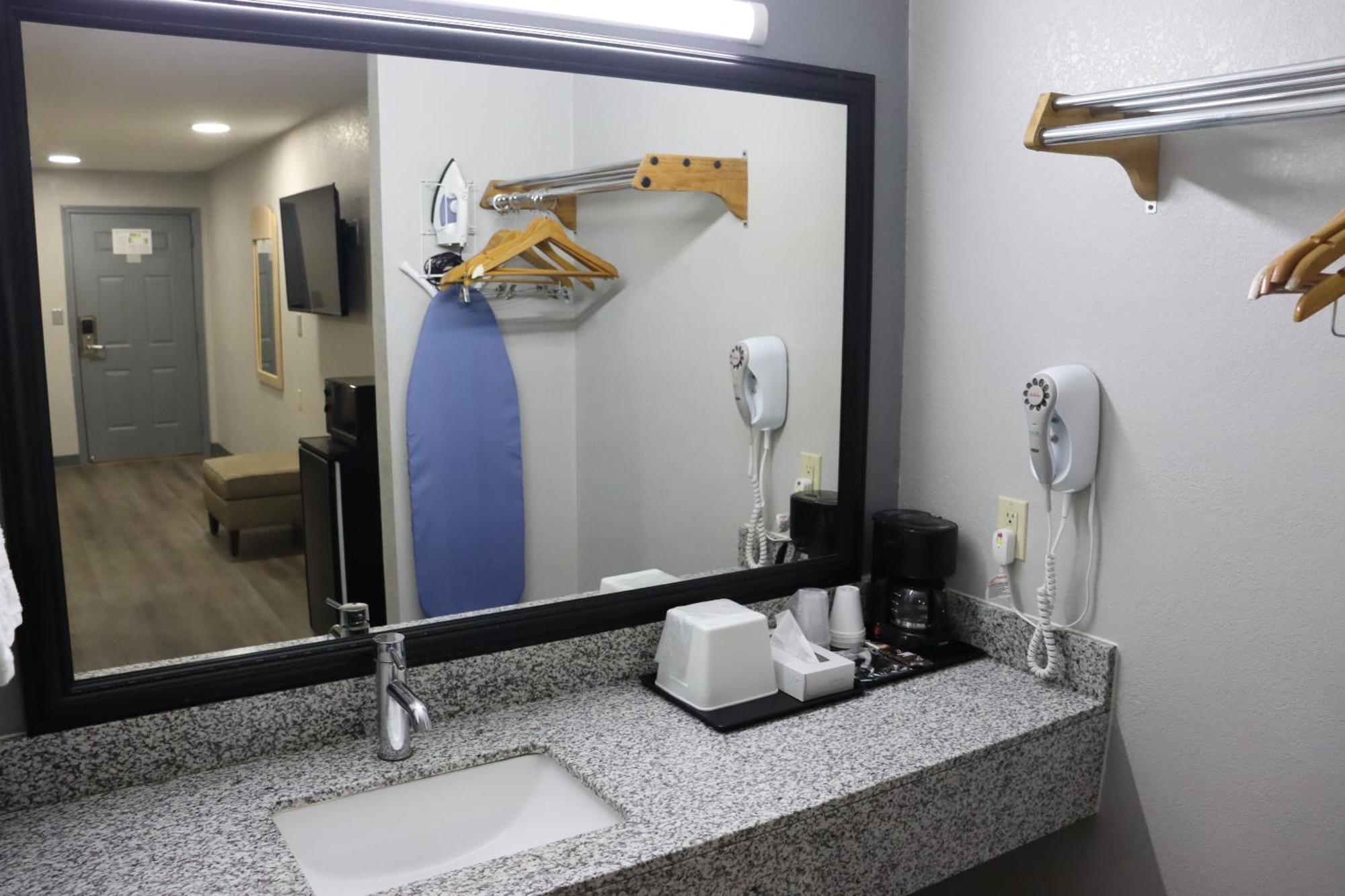 Americas Value Motel